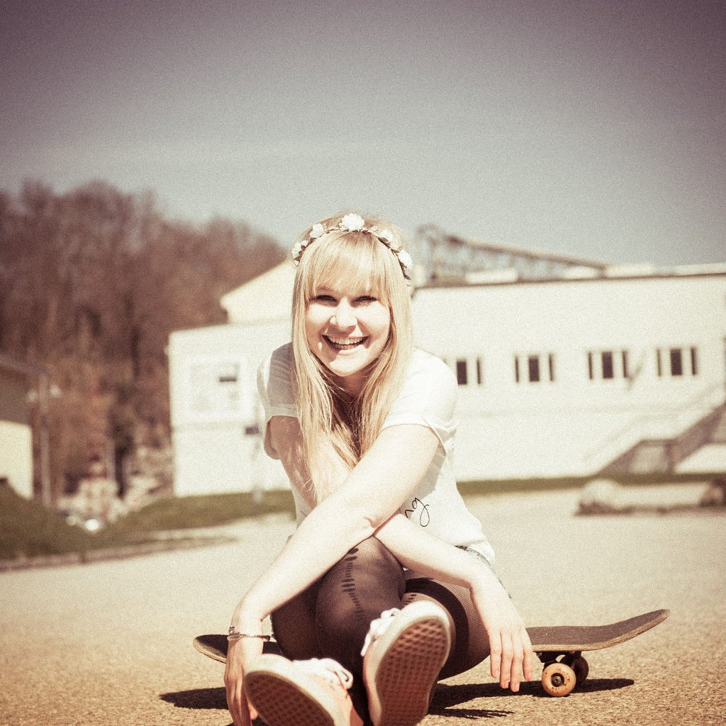 Fotoshooting mit Skateboard + Karola